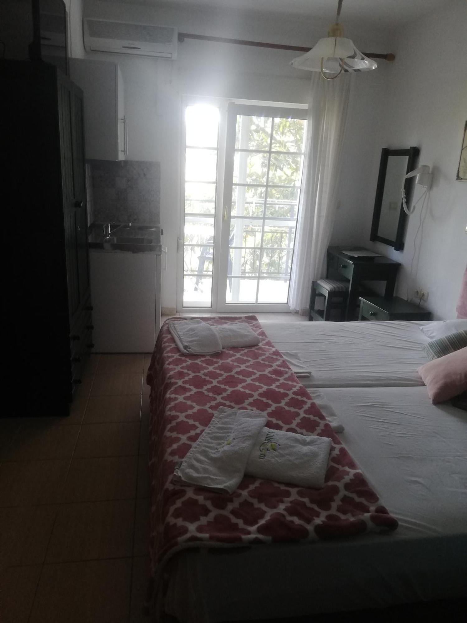 Dimitriadis Fresh Edem Limenas  Bagian luar foto