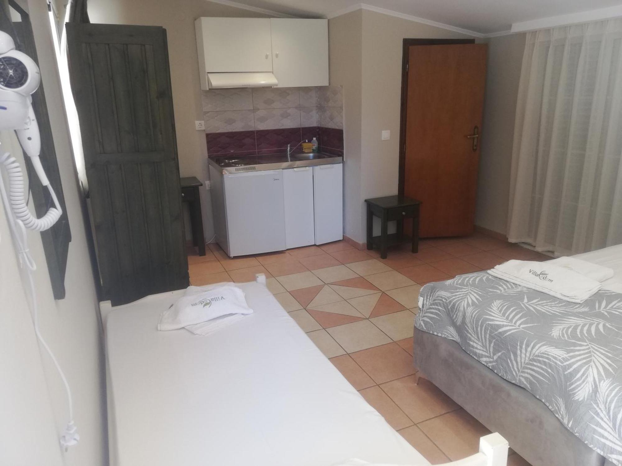 Dimitriadis Fresh Edem Limenas  Bagian luar foto